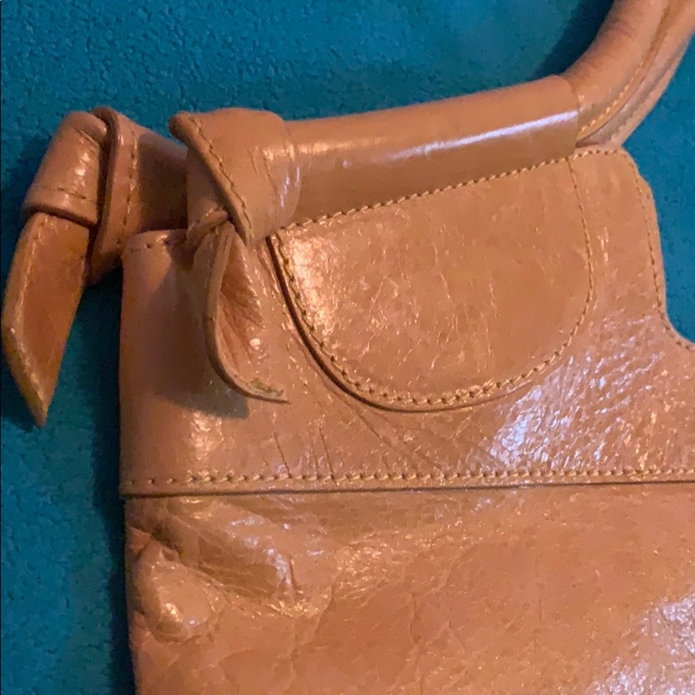 Gold leather bag - Picture 8 of 8